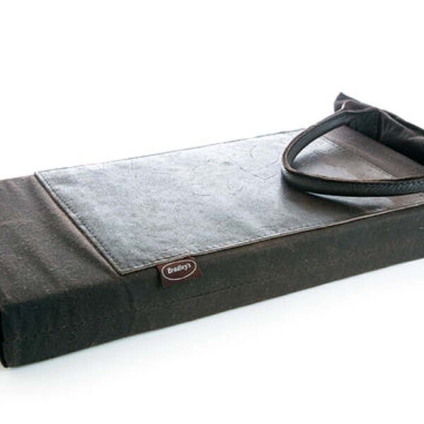 kneeler on white background